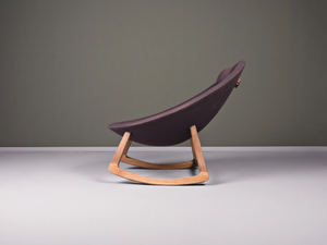 MINAS - Rocking ergonomic wooden armchair high-back _ HOOKL und STOOL